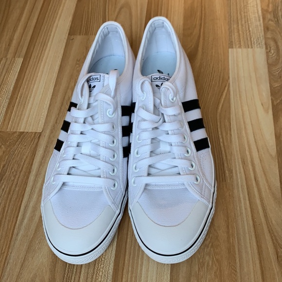 NEW ADIDAS Men’s Superstar sneakers | size 11.5 - Picture 1 of 5